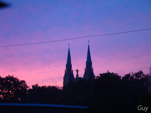 L’attribut alt de cette image est vide, son nom de fichier est eglise-Copie.jpg.